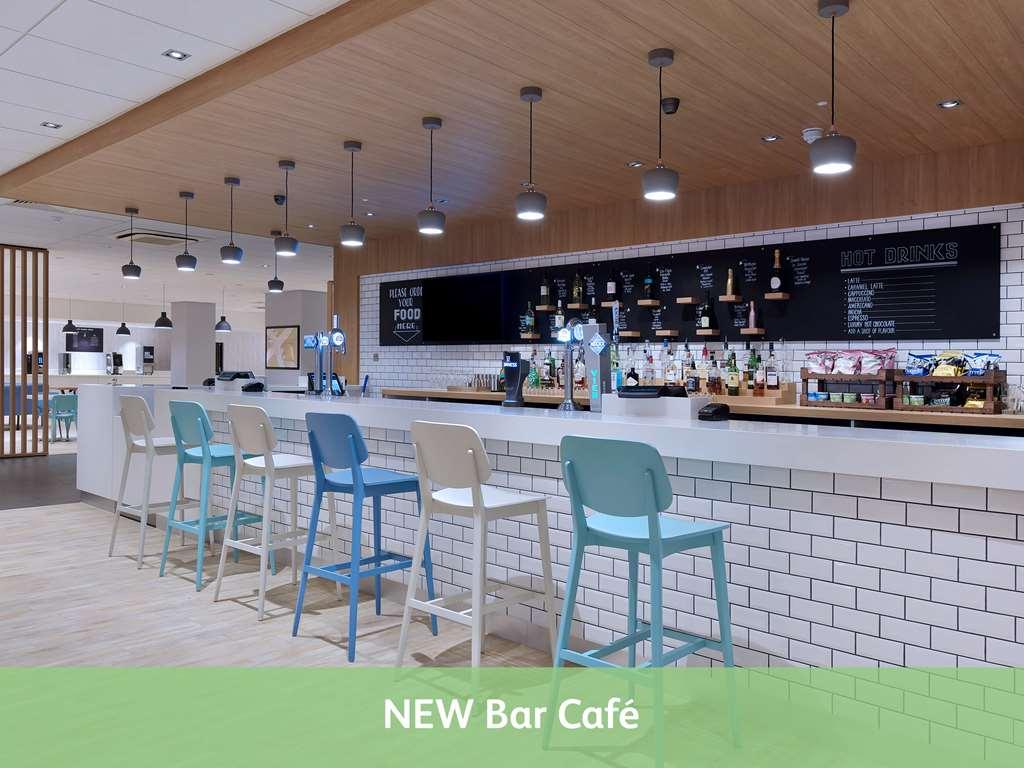 Mercure London Gatwick Airport Horley Restaurant foto